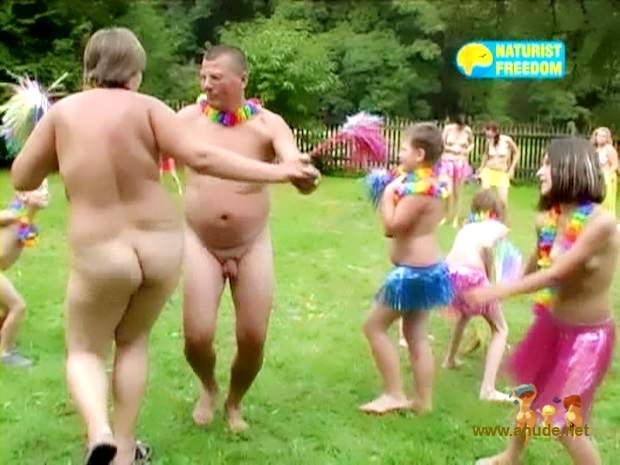 Video with naturists on nature Video with naturists on nature